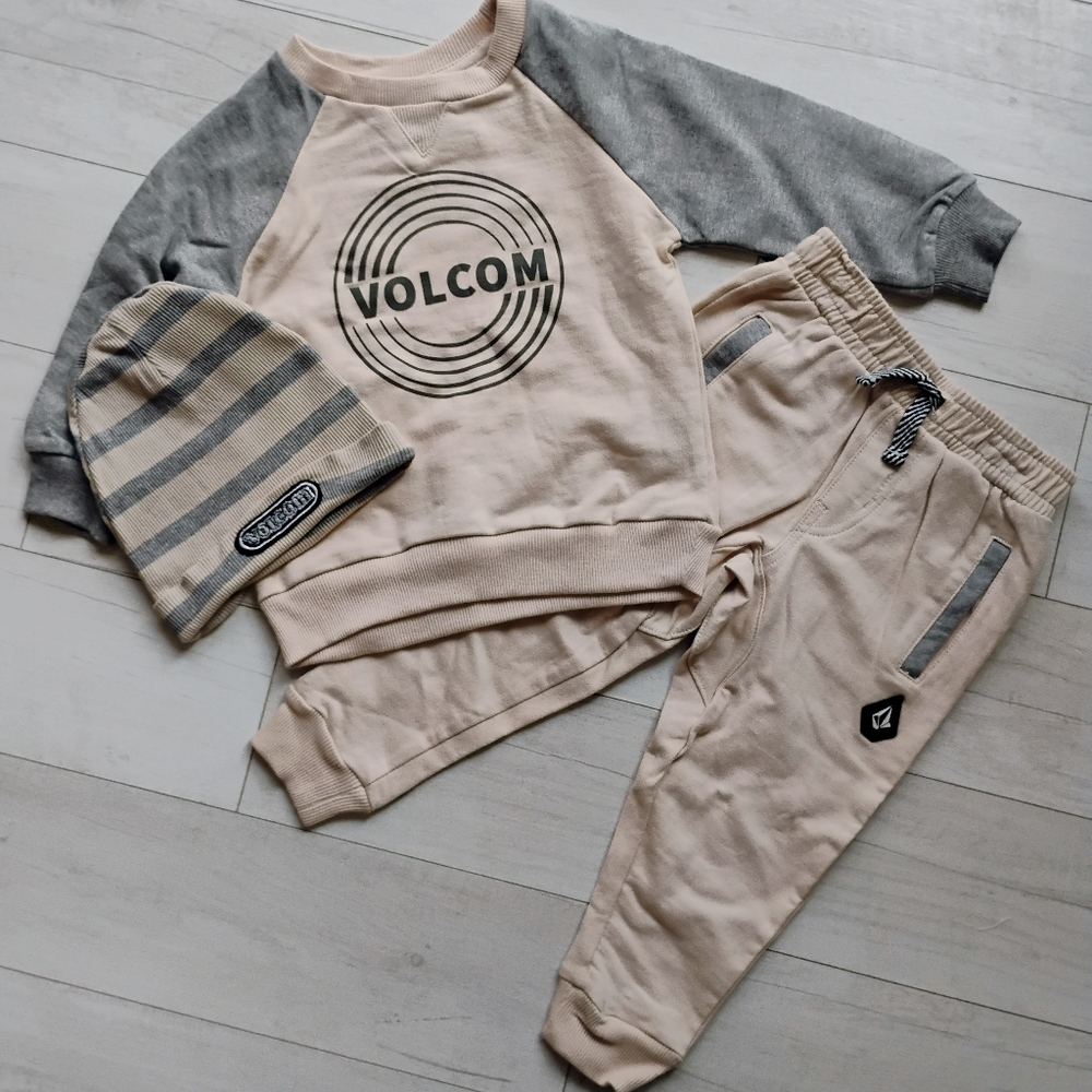 VOLCOM NEW Raglan Crewneck Sweatshirt,Sweatpants & Beanie